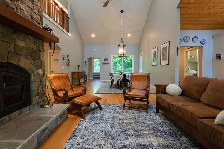 Vacation rental for 10 people, with yard and terrace in Fairview