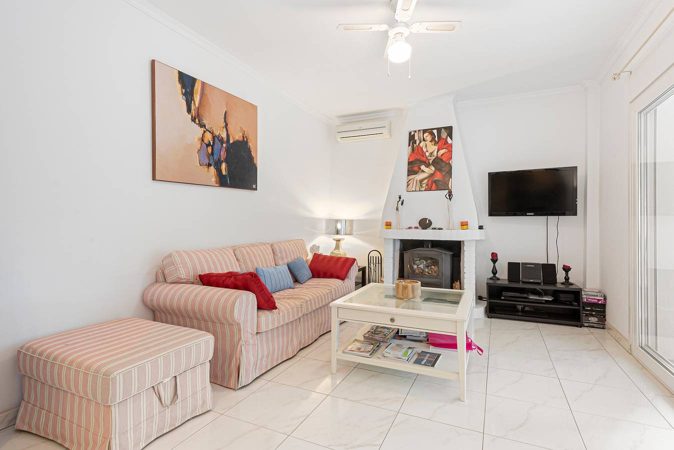 Casa de vacaciones 'Villa Edén' con vistas a la montaña, Wi-Fi y aire acondicionado in Alcaucín, Provincia de Málaga