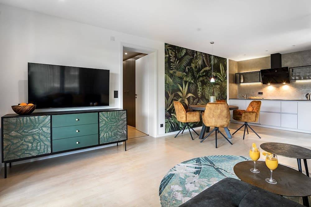 Ganze Wohnung, Primera am See Garden, 60 qm, 1 Schlafzimmer, Sauna, Garten mit Terrassen, max. 3 Personen in Hemmenhofen, Gaienhofen