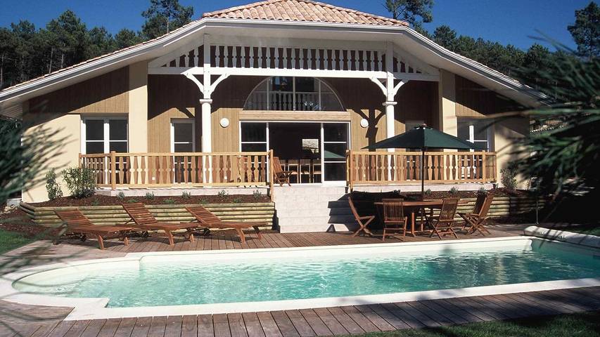 Villa pour 6 personnes, avec jardin ainsi que piscine et terrasse dans Lac de Lacanau