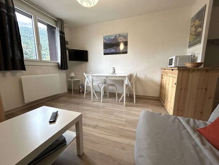 Location de vacances pour 2 personnes, avec Jardin et Piscine dans Serre Chevalier