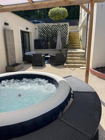 Gîte pour 2 personnes, avec vue et terrasse à Viarmes - 2