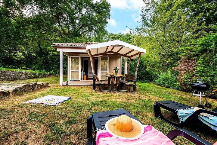Gîte pour 4 personnes, avec terrasse dans Aigues-Vives (Ariège)
