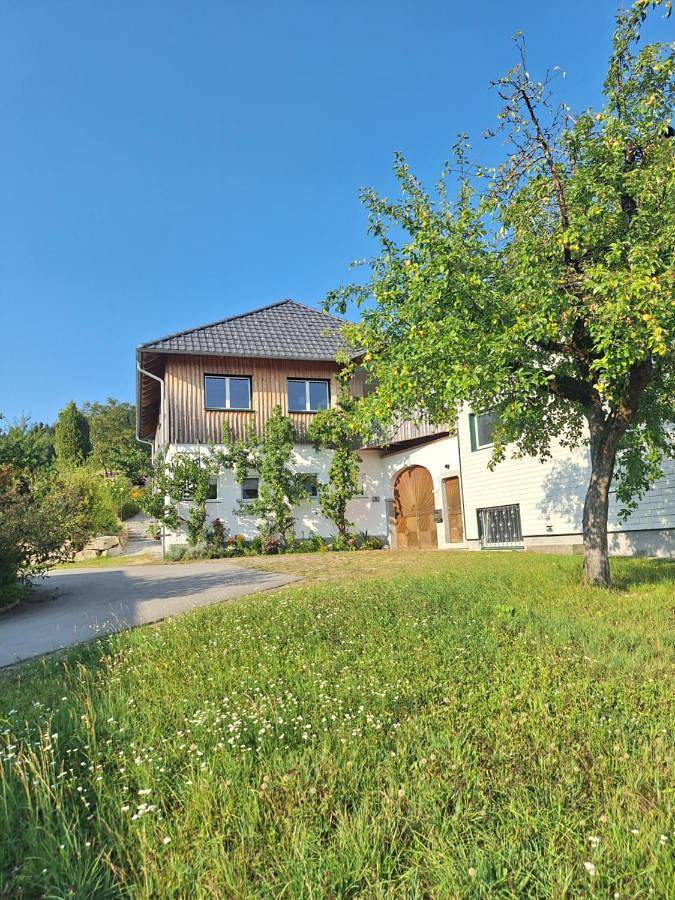 Ferienwohnung für 5 Personen, mit Garten und Ausblick - 1