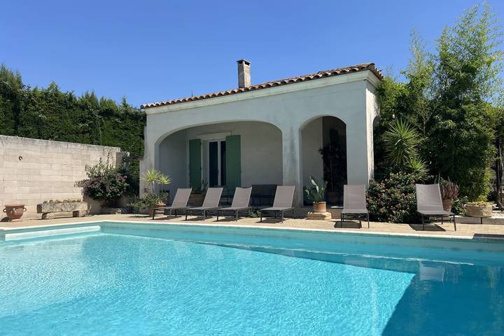 Chalet para 12 personas, con piscina además de jardín y terraza, Familias con niños - 1