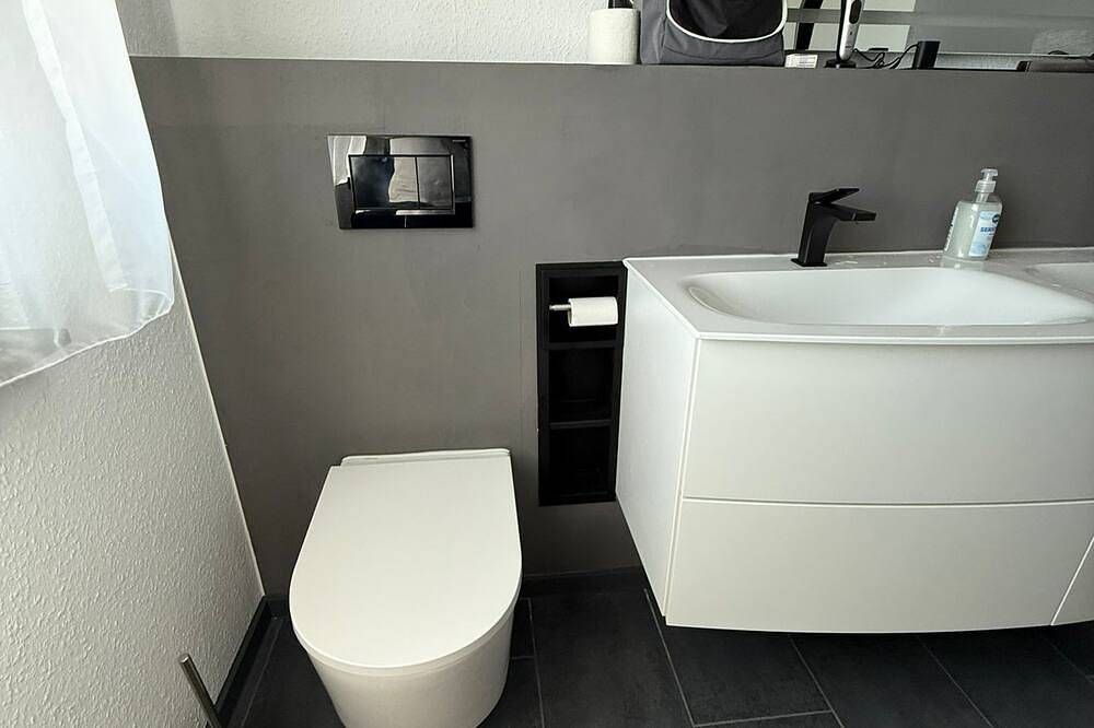 Special accommodation with its very own style, modern and lovingly furnished, in Samtens, Rügen