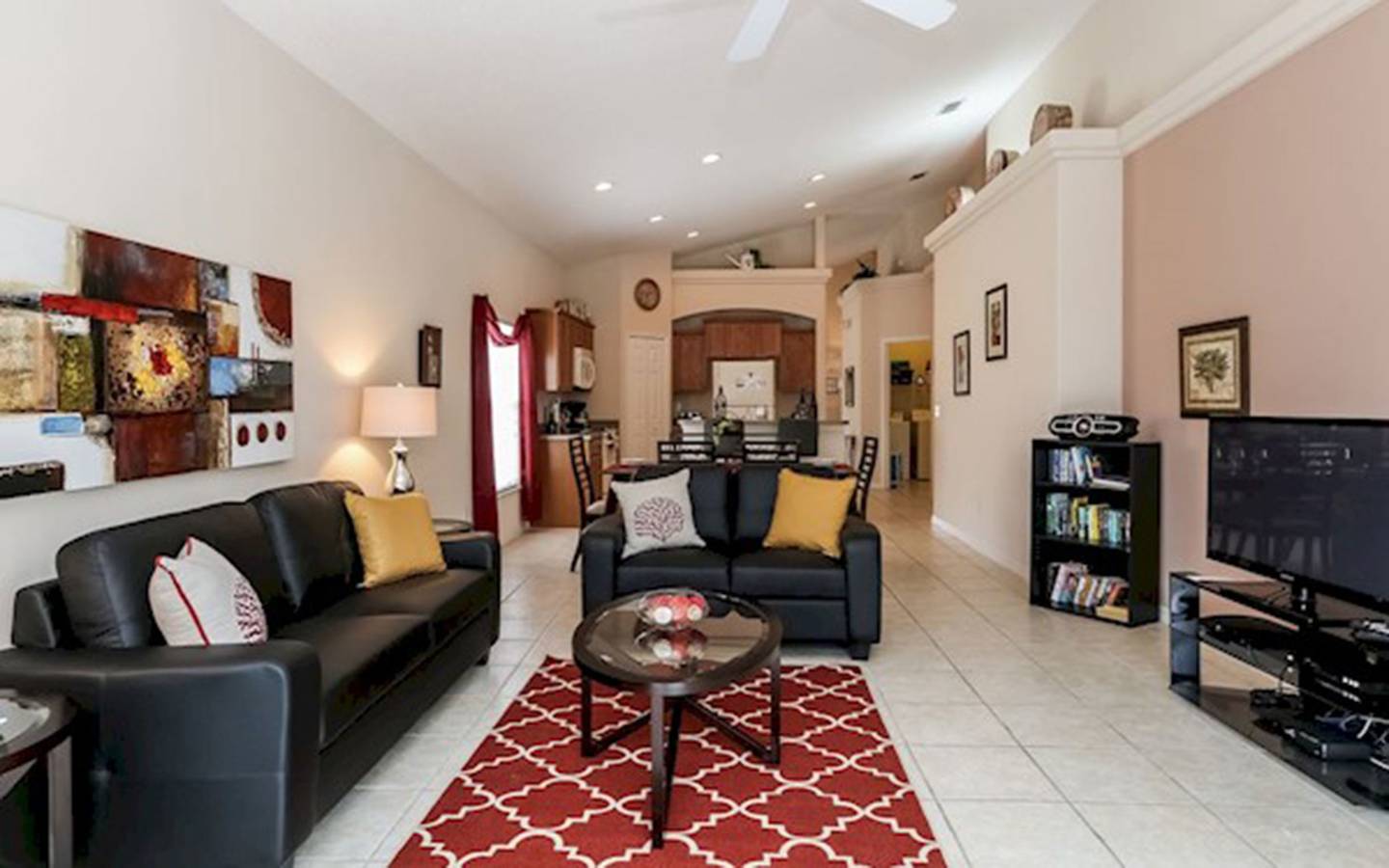 Eine wunderbare Wahl für einen Familienurlaub, 4 Schlafzimmer und ein eigener Pool in Four Corners, Lake County