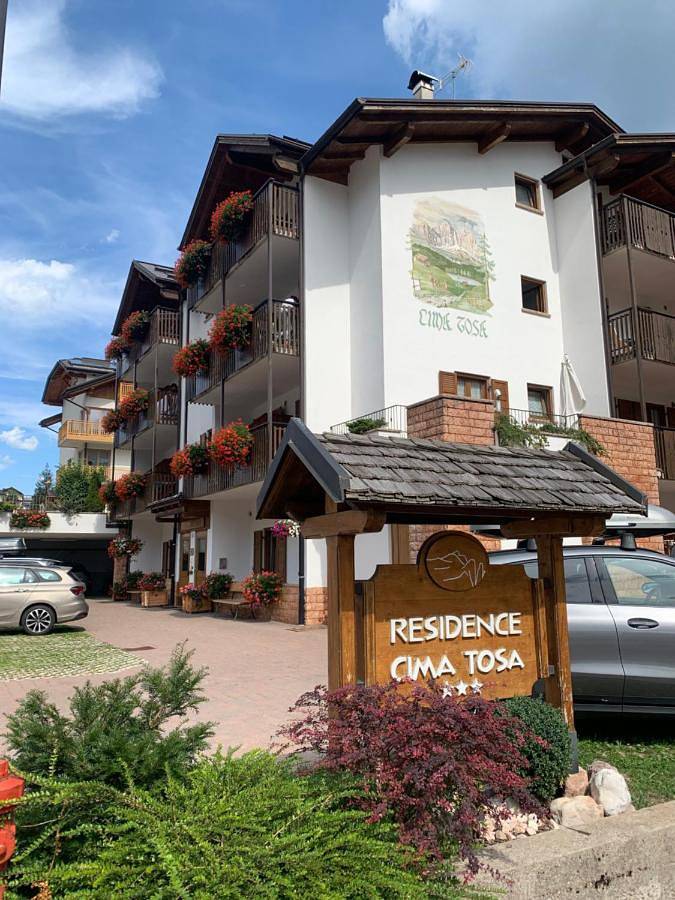 Aparthotel para 5 personas, con vistas y jardín - 1