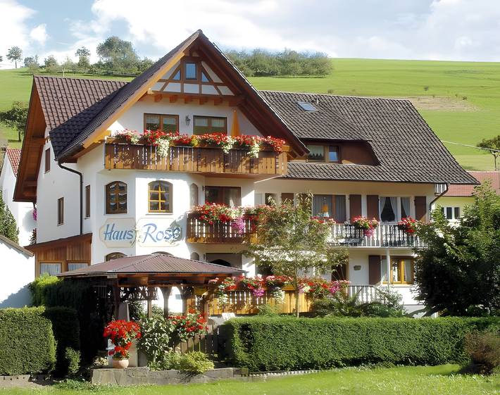 Ferienwohnung für 2 Personen, mit Balkon und Garten sowie Sauna in Oberharmersbach