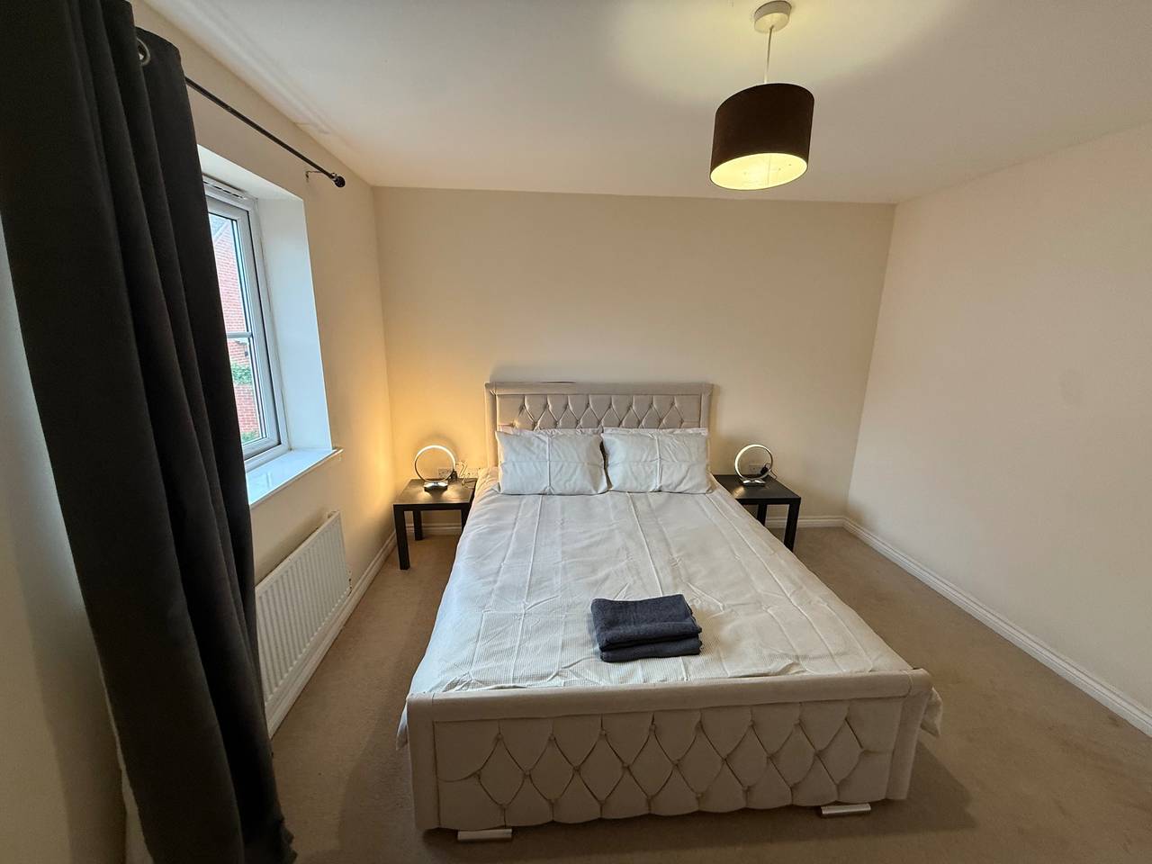 Charming Aylesbury Retreat with 4 Bedrooms in Buckinghamshire