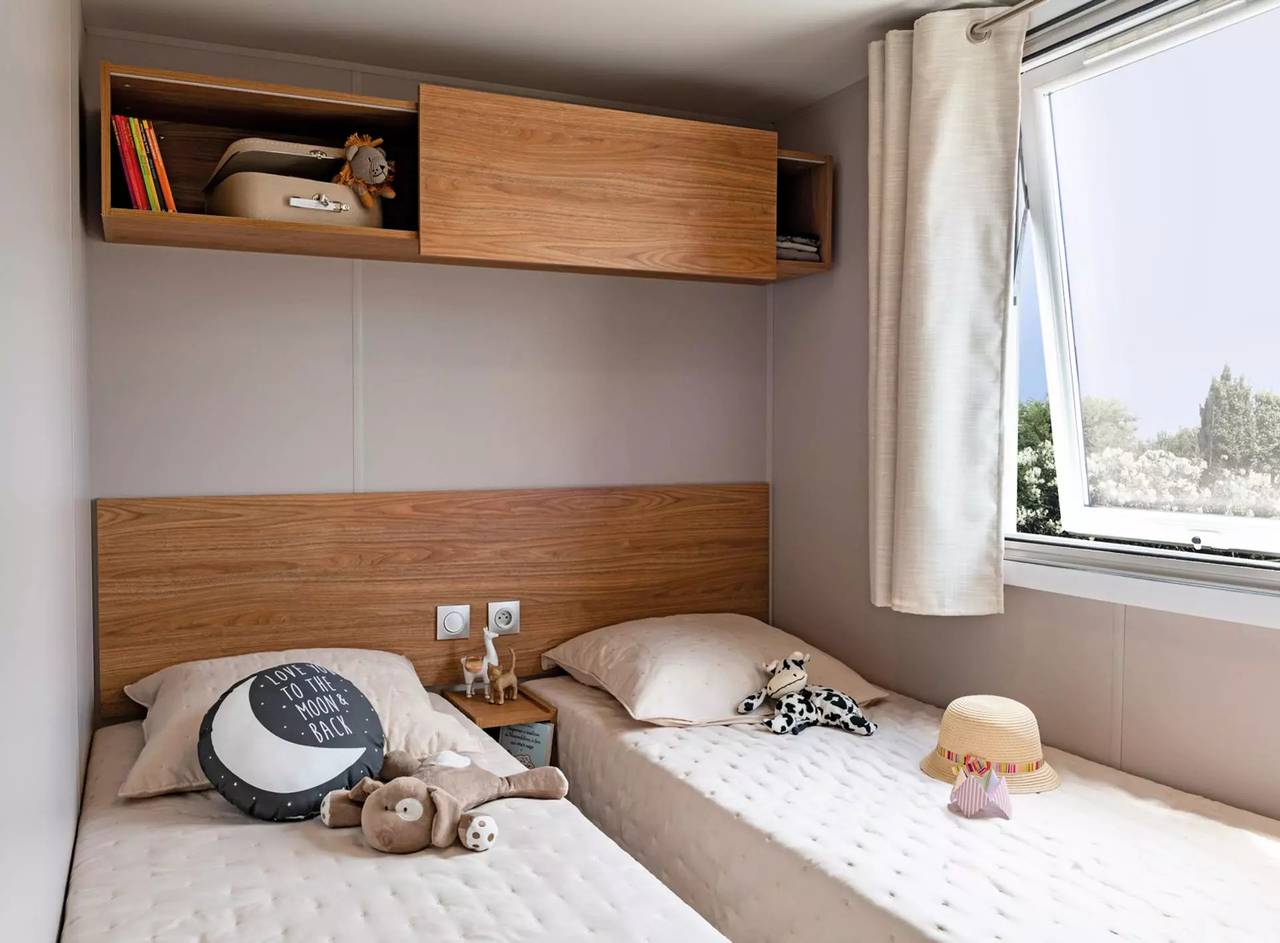 Mobile Home confortable avec WiFi, piscine, terrain de jeux et randonnée ! in Hosingen, Parc Hosingen