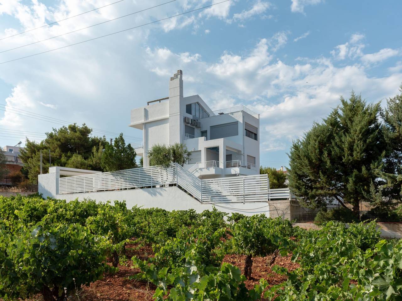 Geräumig, 1,5 km zum Strand: Pool, Terrasse, Parkplatz und WLAN inklusive! in Artemida, Regionalbezirk Ostattika