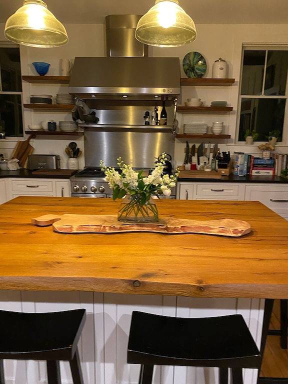 Luxury Coastal Farmhouse Waterfront W/ Heated Pool in Easton und Umgebung