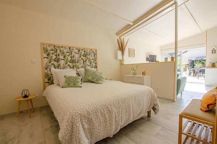Location de vacances pour 4 personnes, avec Terrasse et Jardin à Argançon