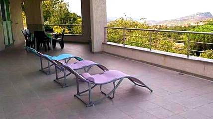 Location de vacances pour 4 personnes, avec terrasse à Oletta