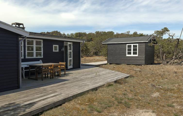 Feriehus for 6 personer, med Terrasse og Hage i Anholt