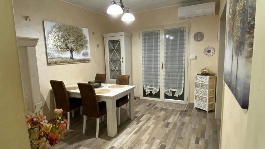 Appartamento per 4 persone, con Balcone e Terrazza nonché Giardino e Panorama a Pedara