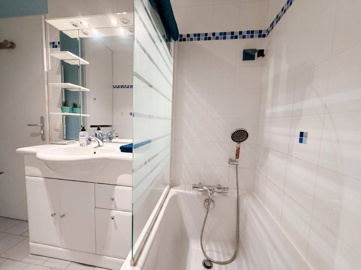 Appartement entier, T3 lumineux - terrasse privative - Angers in Angers, Région d'Angers