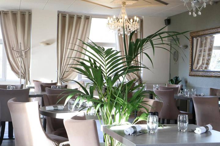 Hôtel pour 2 personnes, avec jardin à Orgelet - 4