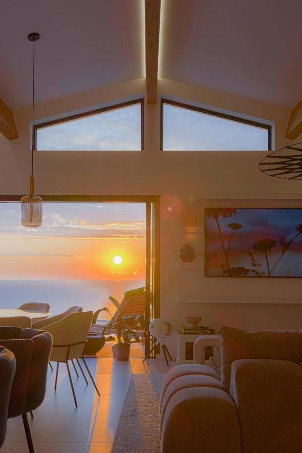 Chalet para 12 personas, con jardín además de piscina y vistas, Se admiten mascotas - 1