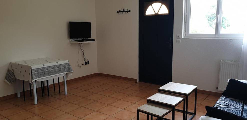 Gîte pour 2 personnes, avec terrasse à Vétraz-Monthoux - 2