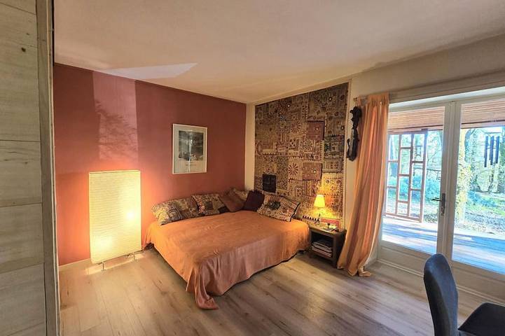 Gîte pour 6 personnes, avec jardin à Aubas - 4