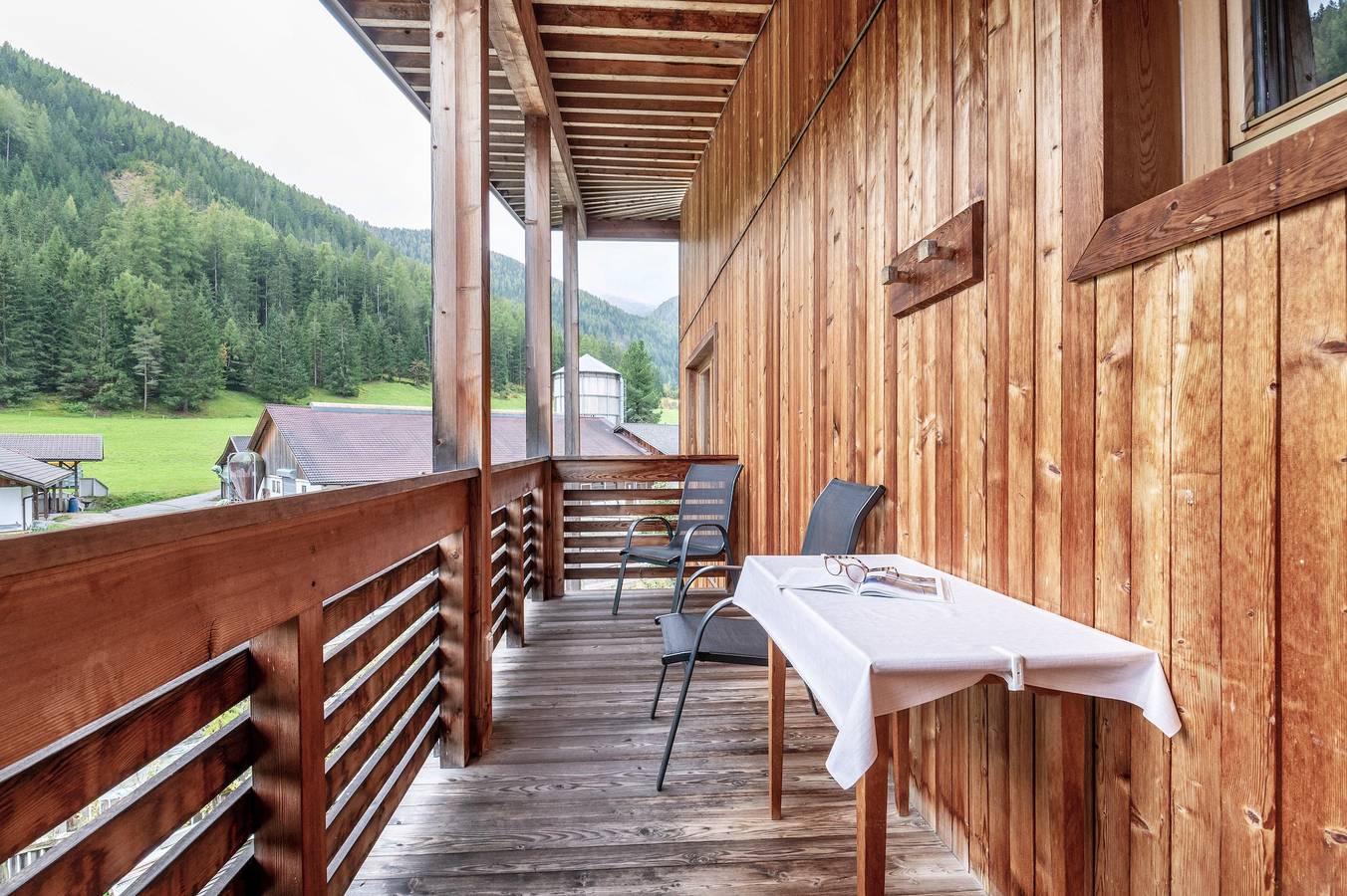 Zimmer 'Naturidyll Mitterbach 4' mit Bergblick, Gemeinschaftsgarten und Wi-Fi in Weissenbach (Ahrntal), Ahrntal