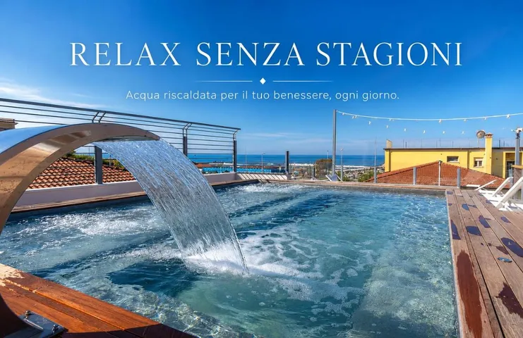 Aparthotel para 3 personas, con piscina para niños y piscina además de jacuzzi y jardín - 1