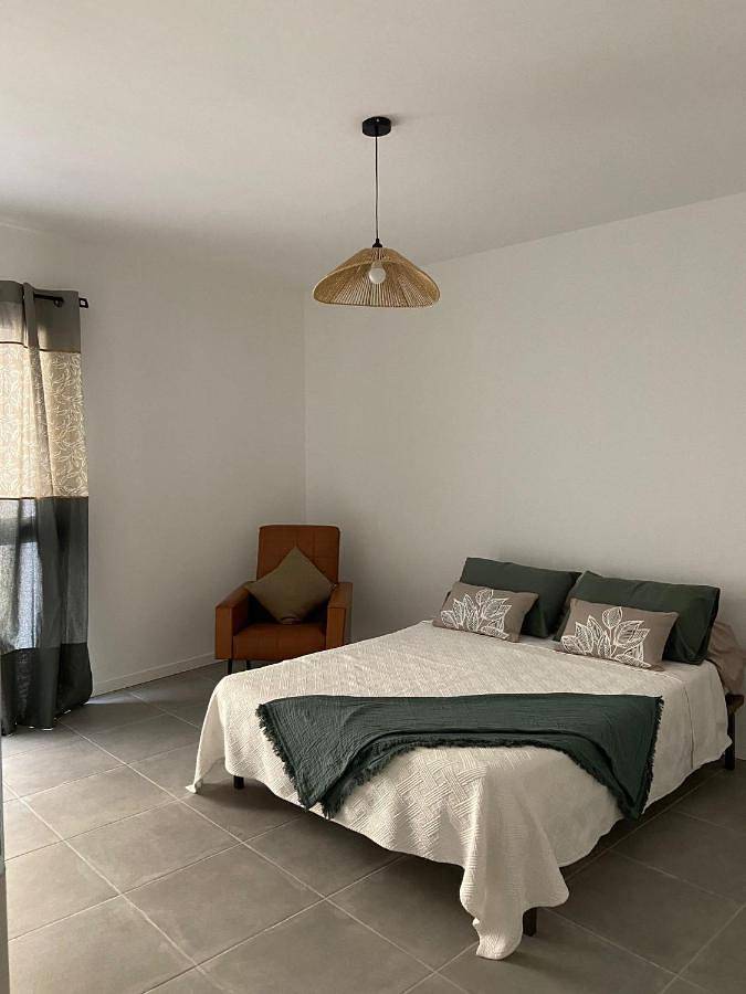 Appartement entier, Appartement neuf avec patio in Nissan-lez-Enserune, Côte méditerranéenne (France)