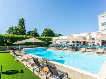 Hôtel pour 2 personnes, avec jardin et piscine à Le Subdray