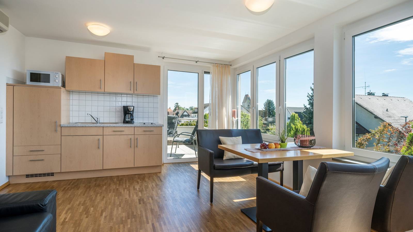 Ganze Wohnung, Ferienwohnung '101' mit Gemeinschaftsgarten, Wi-Fi und Klimaanlage in Hagnau am Bodensee, Region Bodensee-Oberschwaben