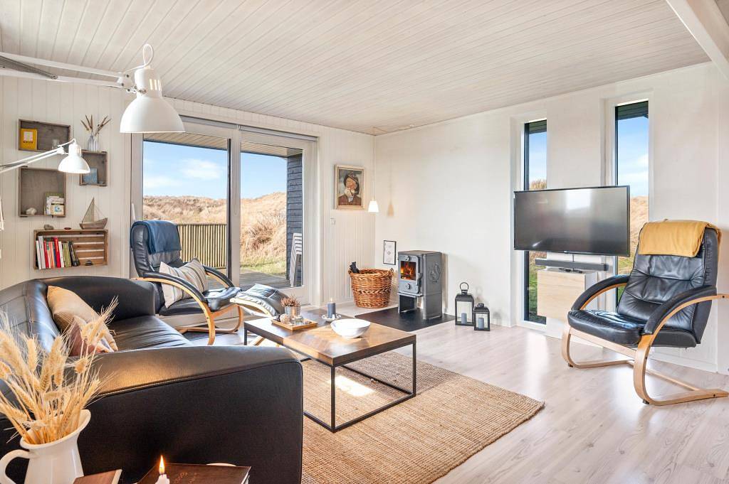 Familienfreundliches Ferienhaus mitten in den Dünen in Bjerregård, Holmsland Klit