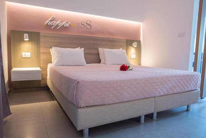 Ferienhaus für 2 Personen, mit Balkon und Terrasse sowie Garten und Pool in Bodrum
