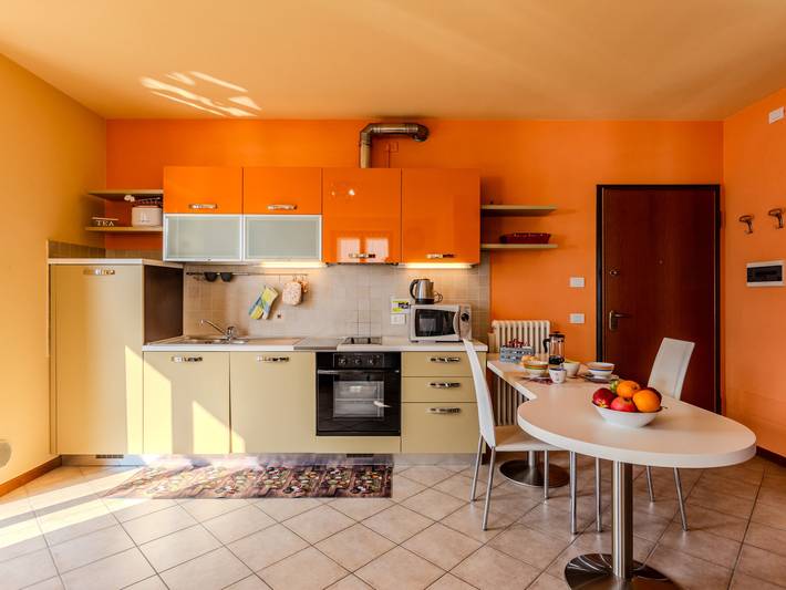 Ferienwohnung für 2 Personen, mit Balkon und Seeblick in der Lombardei - 4
