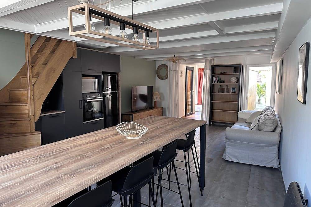 Maison de village en plein coeur de Saint Trojan in Saint-Trojan-les-Bains, Côte de Beauté