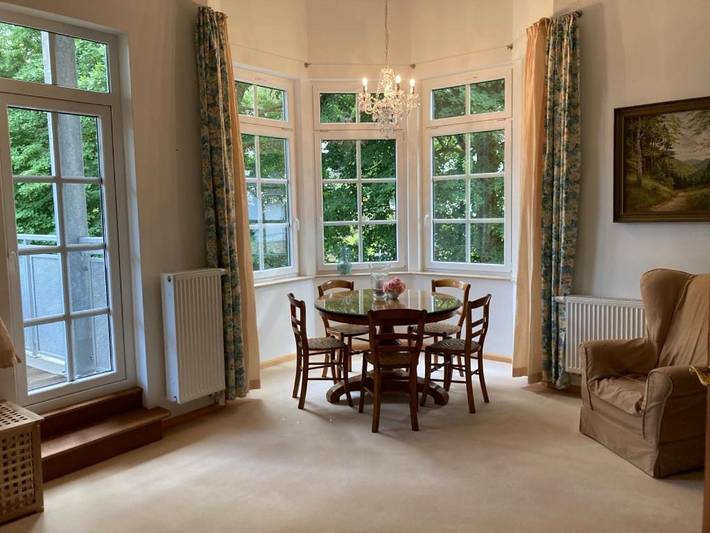 Ferienwohnung für 4 Personen, mit Balkon und Terrasse sowie Garten und Ausblick in Tabarz