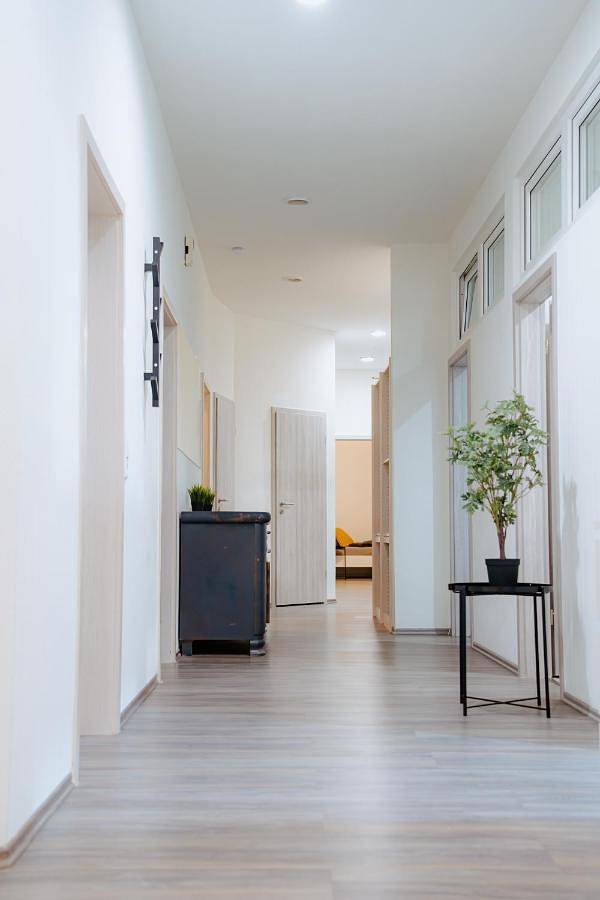 Ganze Wohnung, Double or Twin Room in Laacher See, Nickenich