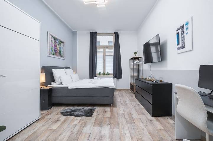 Appartement entier, Design loft, fully equipped, terrace, 2 min Duisburg central station in Homberg/Ruhrort/Baerl, Duisbourg