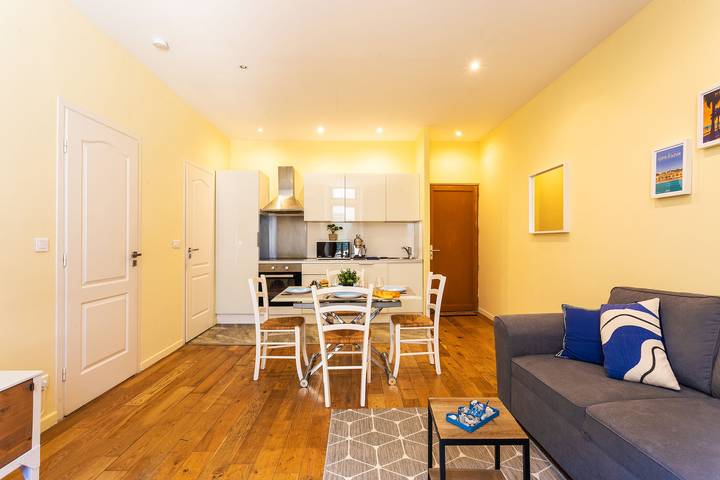 Gîte pour 4 personnes, avec balcon dans Place Massena - 4