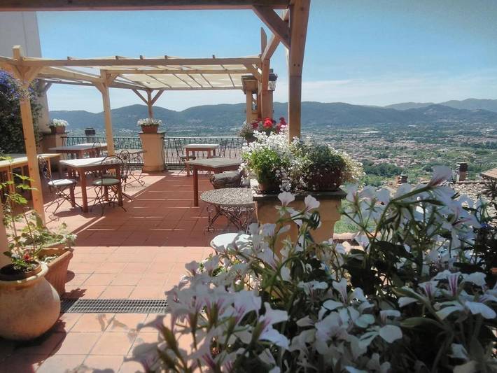 Maison d’hôte pour 5 personnes, avec Balcon ainsi que Terrasse et Vue dans Castelnuovo di Magra