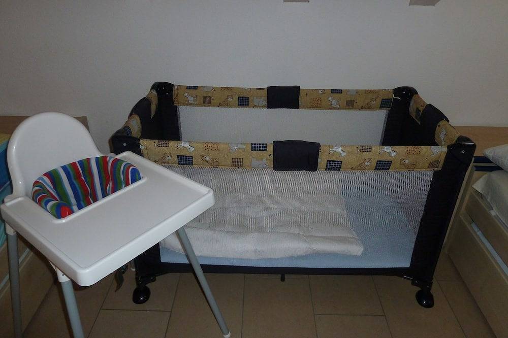 Ganze Wohnung, Beatenberg in der Nähe von Interlaken: Wunderbare Aussicht auf See und Berge in Beatenberg, Thunersee