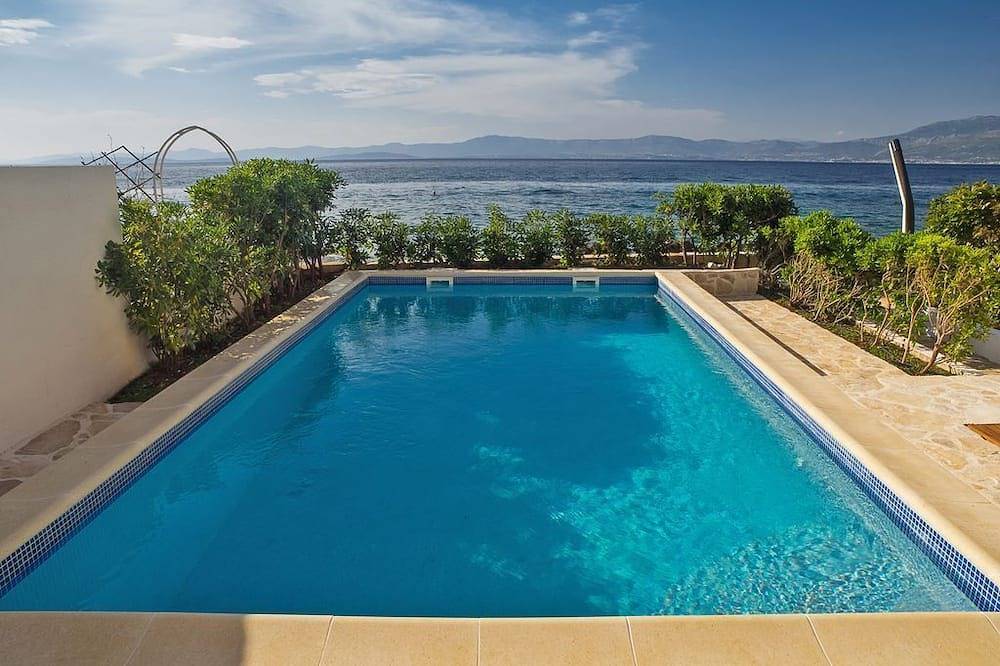 Beachfront twin villa, private heated pools and amazing sea views - Villa Violet in San Pietro di Brazza, Brac