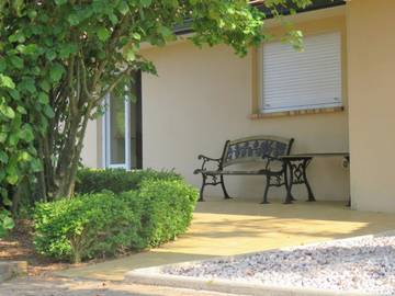 Chambre d’hôte pour 3 personnes, avec piscine ainsi que vue et jardin à Binson-et-Orquigny