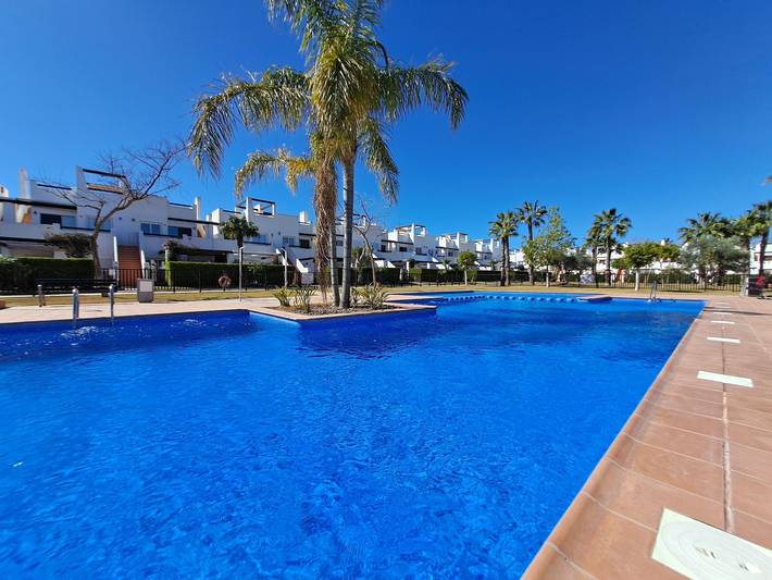 Apartamento para 4 personas, con jardín y vistas al lago en Alhama de Murcia