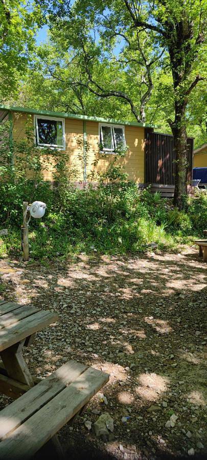 Location de vacances pour 5 personnes, avec jardin ainsi que vue et piscine, adapté aux familles à Vogüé - 3