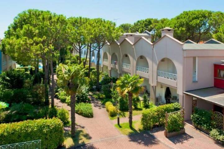 Ferienpark für 3 Personen, mit Balkon und Pool in Bibione - 4