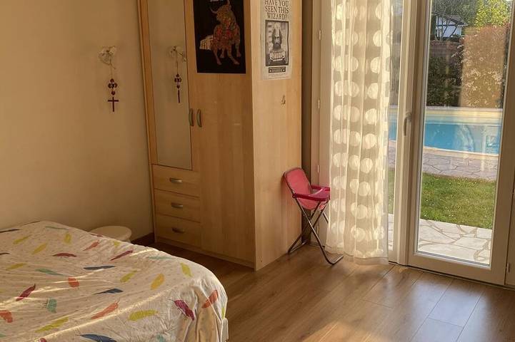 Location de vacances pour 10 personnes, avec Terrasse et Jardin à Briscous - 3