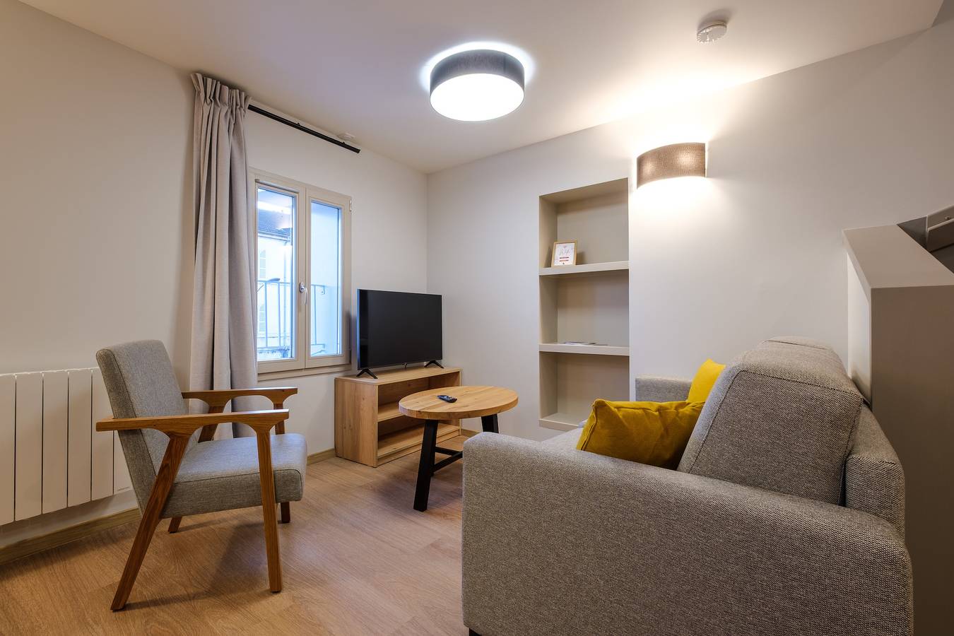 Apartamento entero, Résidence Le 16 in Lons-le-Saunier, Jura