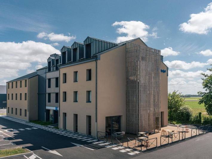Hôtel pour 2 personnes, avec Terrasse et Jardin à Saint-Georges-de-Gréhaigne