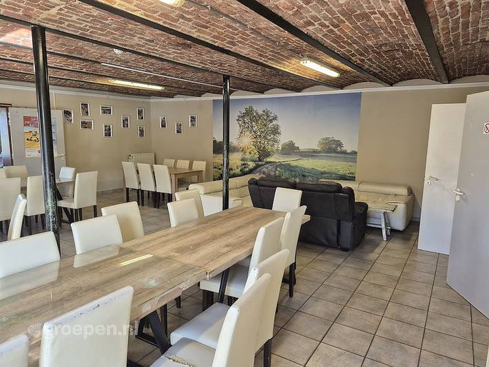 Location de vacances pour 30 personnes, avec terrasse et balcon/terrasse dans Septon - 2